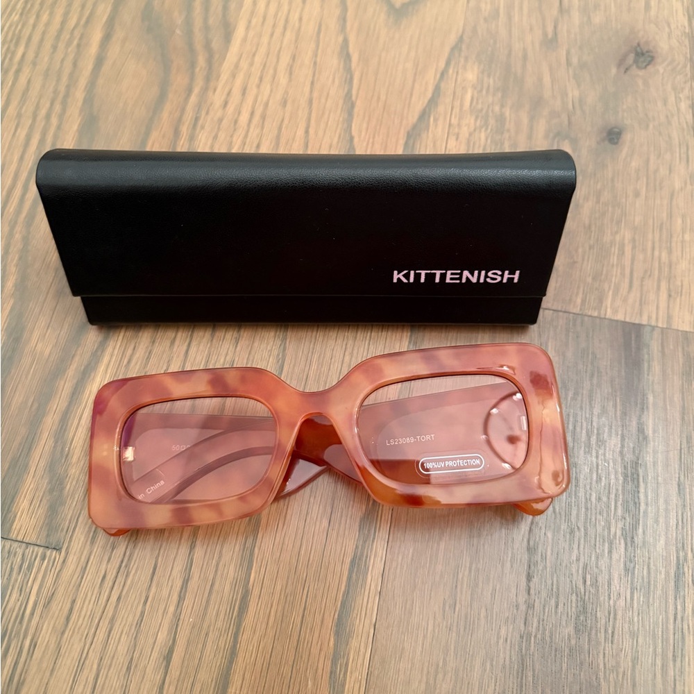 Kittenish Coral Sunglasses